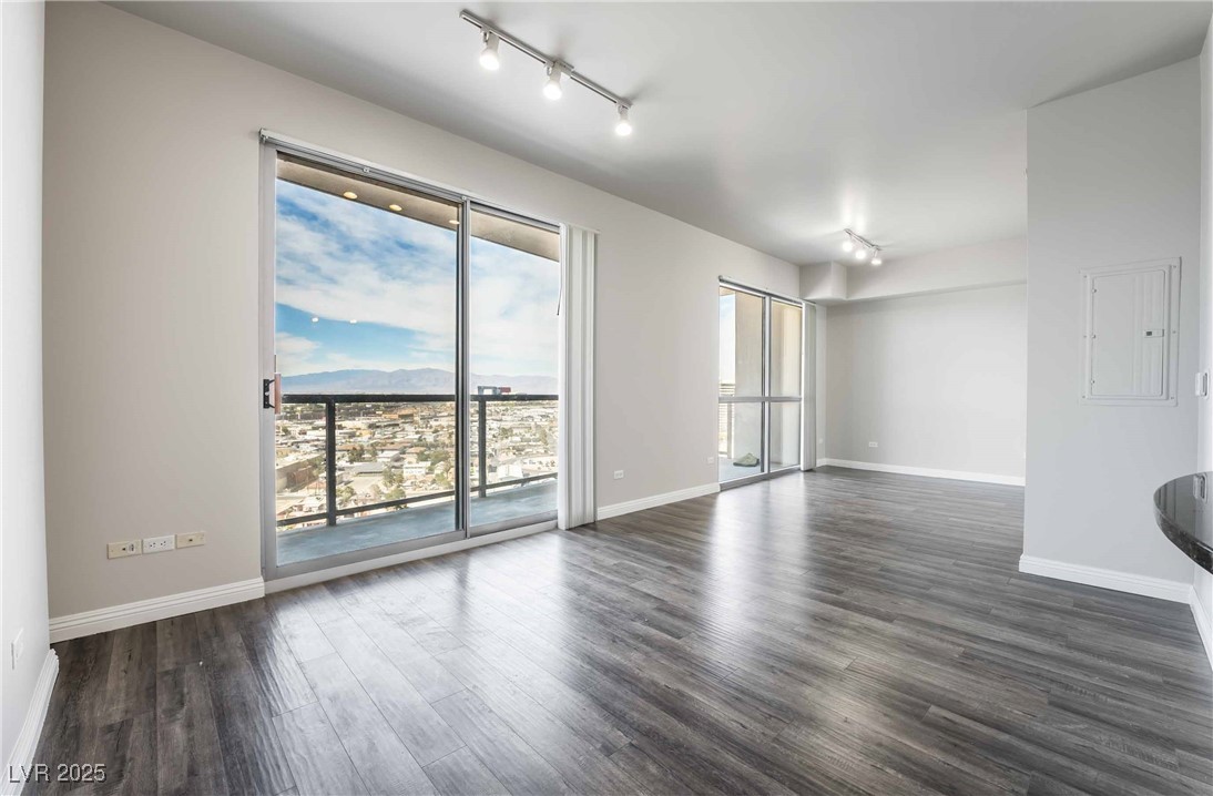 200 W Sahara Avenue 1709