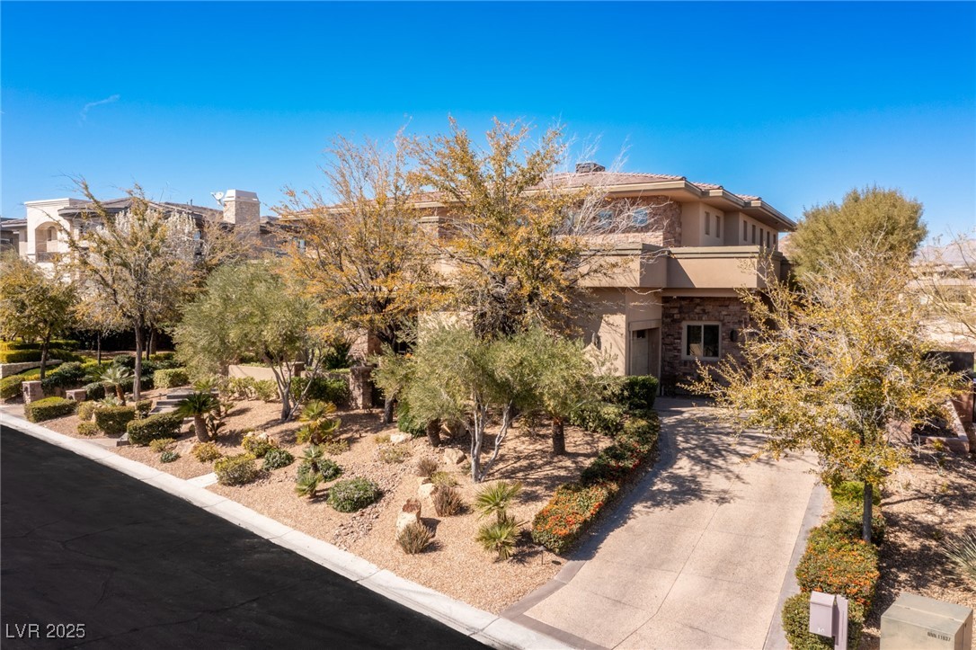 30 Meadowhawk Lane