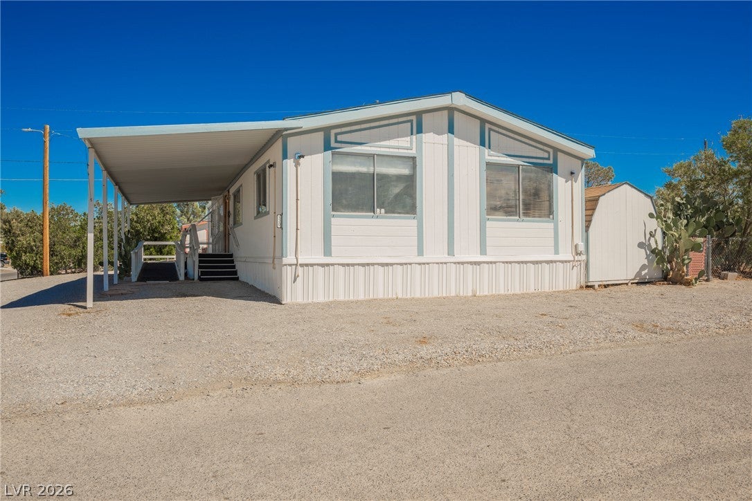 320 Kite Street