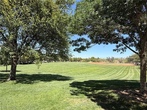 Tiny photo for 33 TRAILSIDE Court, Henderson, NV 89012 (MLS # 2796551)