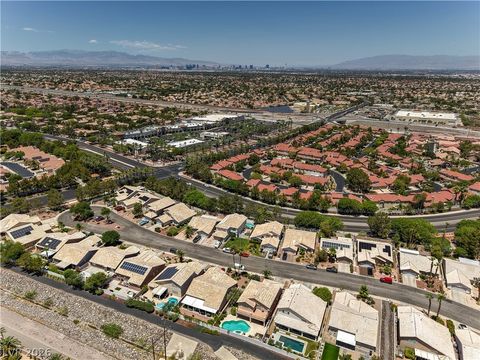 Tiny photo for 33 TRAILSIDE Court, Henderson, NV 89012 (MLS # 2796551)