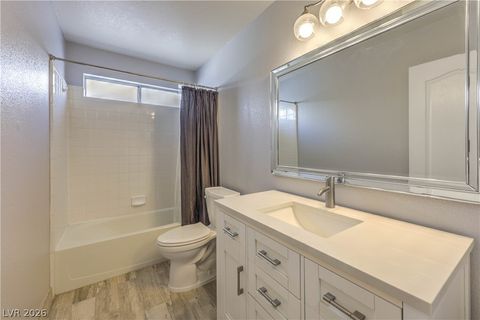 Tiny photo for 33 TRAILSIDE Court, Henderson, NV 89012 (MLS # 2796551)