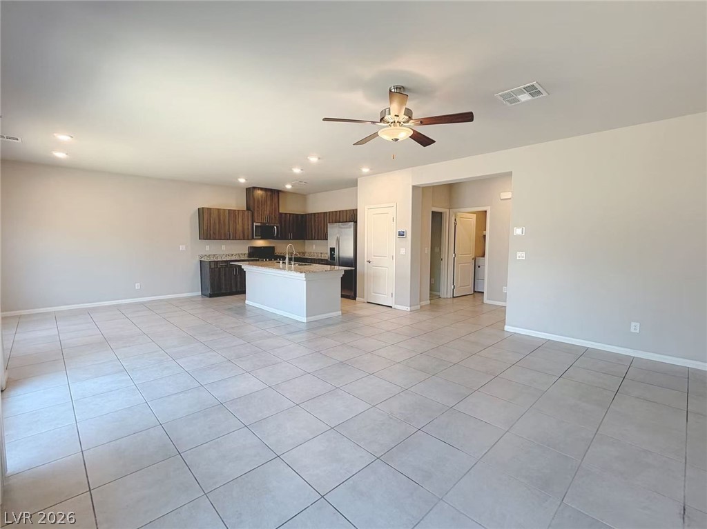 7534 W Diablo Drive
