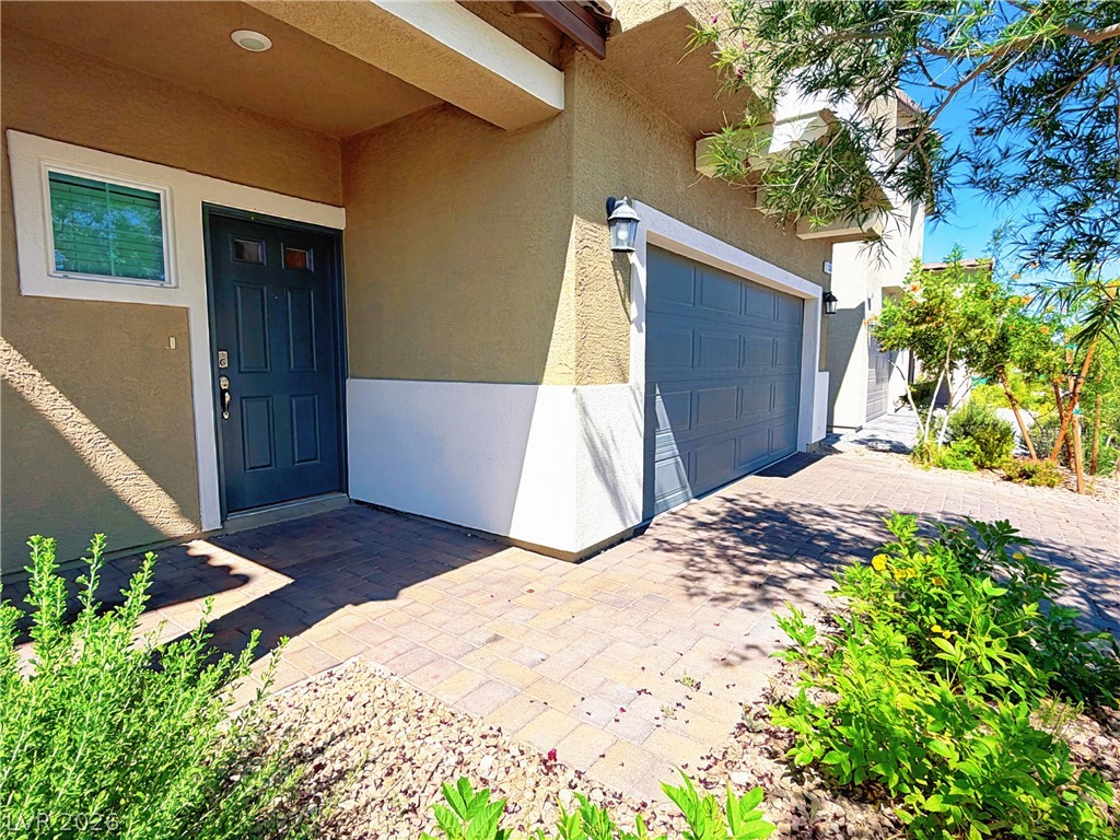 7534 W Diablo Drive