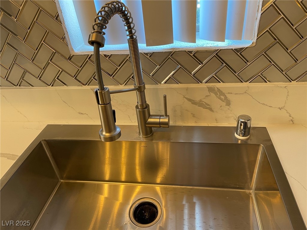 45 Maleena Mesa Street 217