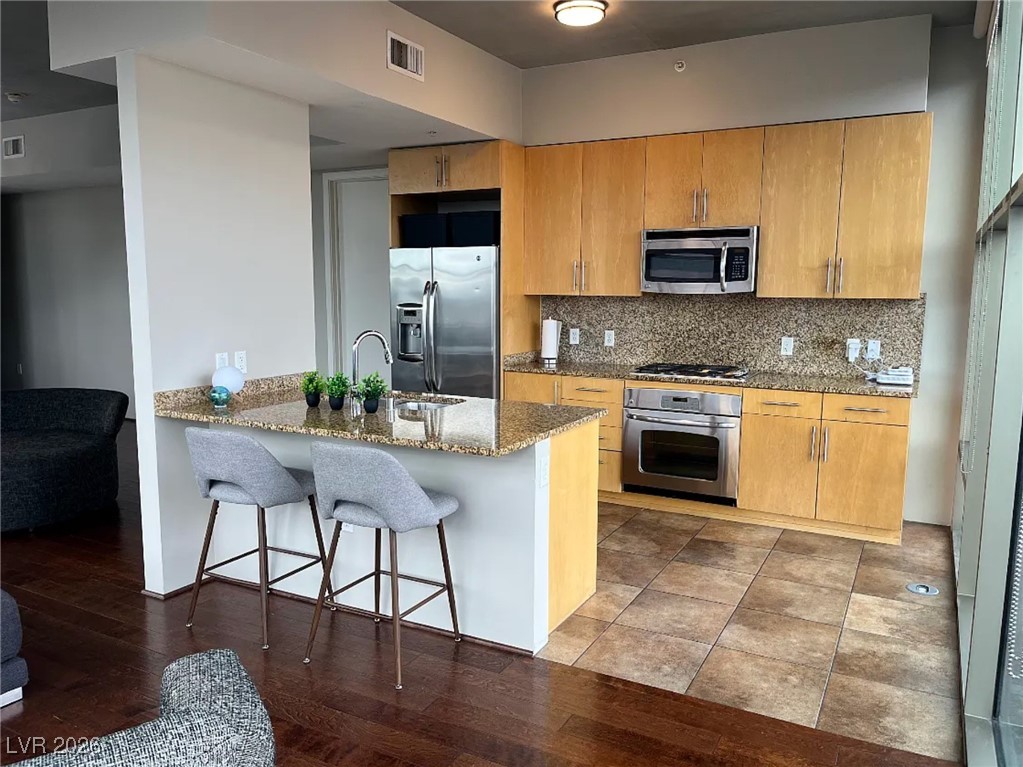 353 E Bonneville Avenue 475