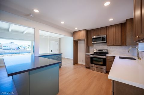 2506 N Gateway Road Las Vegas NV 89115