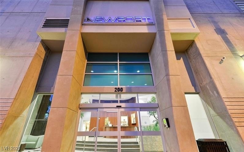 200 Hoover Avenue 903