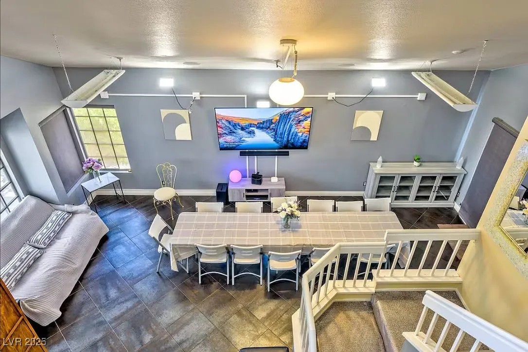 4823 Illustrious Street