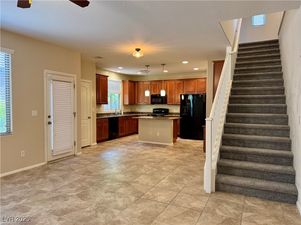 10449 Yew Blossom Avenue