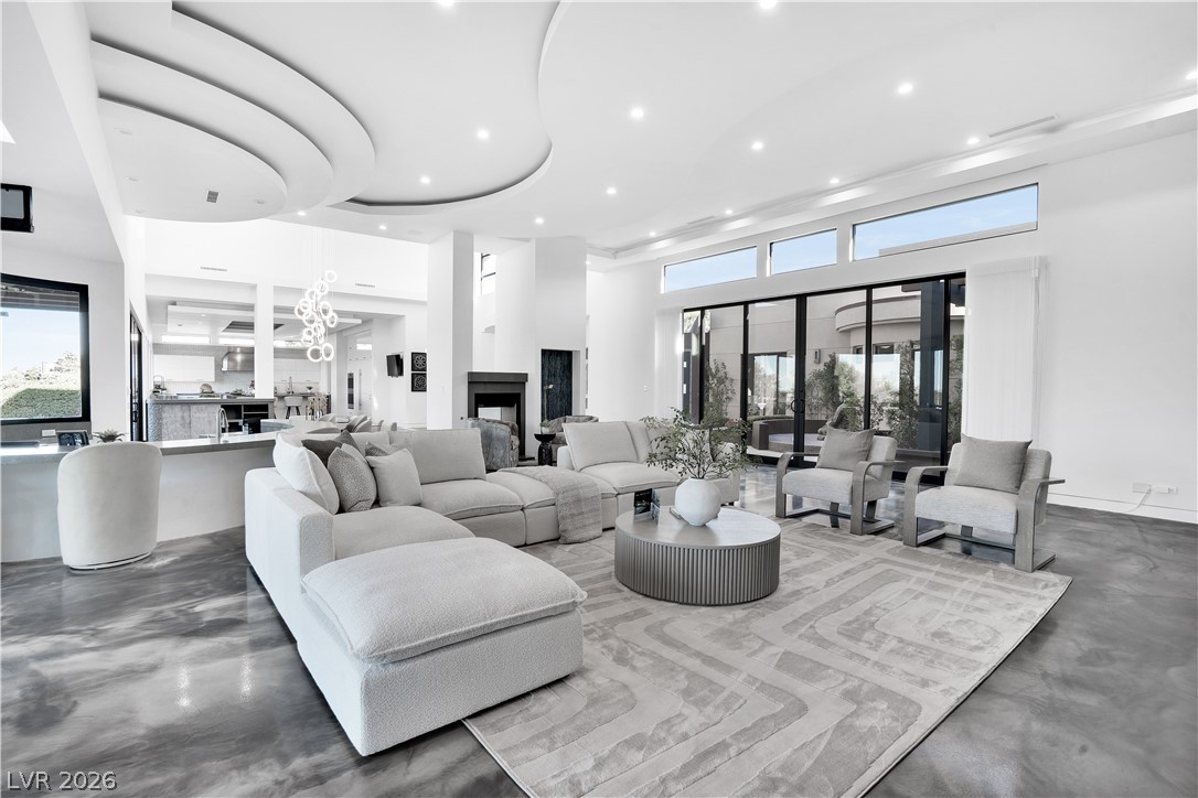 10 Ridge Blossom Road
