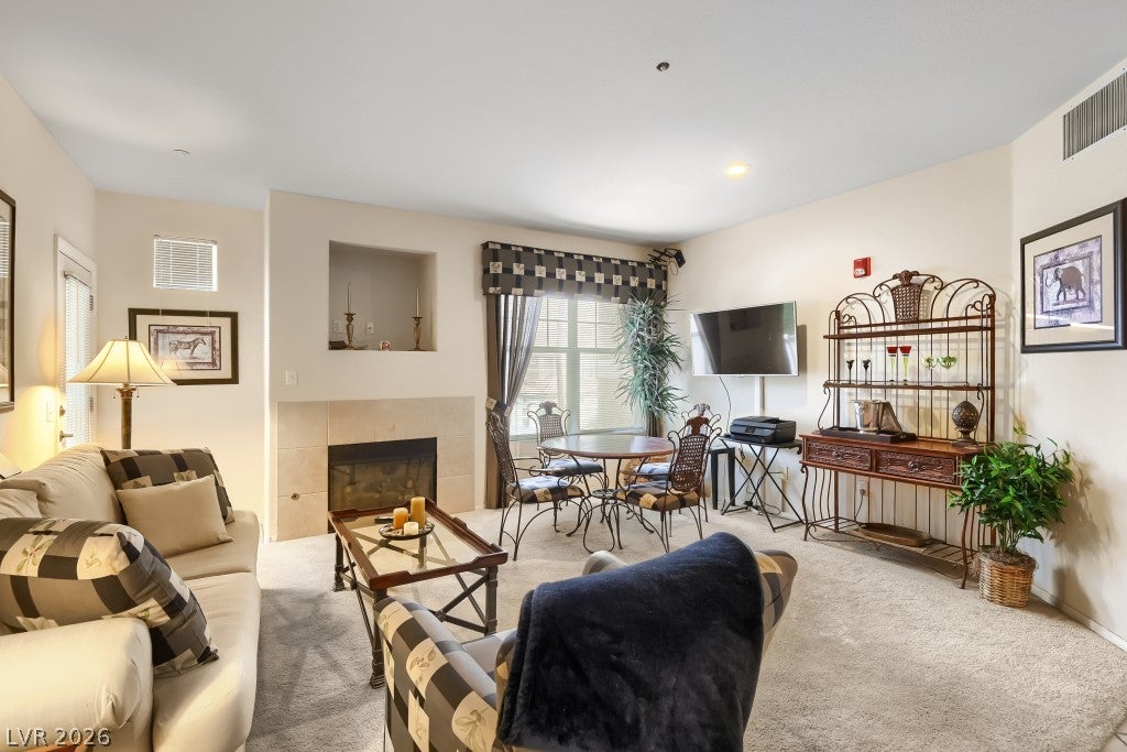 5855 Valley Drive 2121