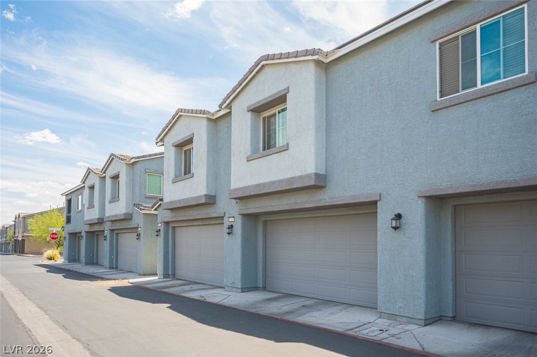 2715 Amazing Meadows Avenue 1182