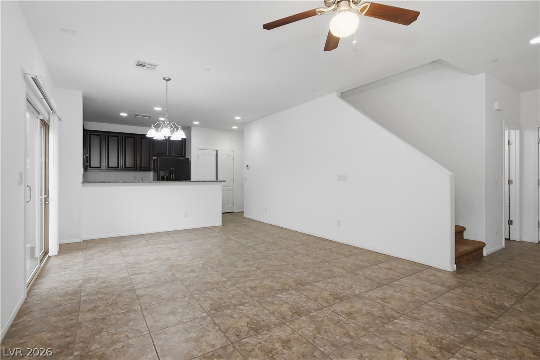 9028 Refined Court