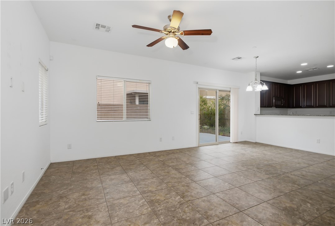 9028 Refined Court