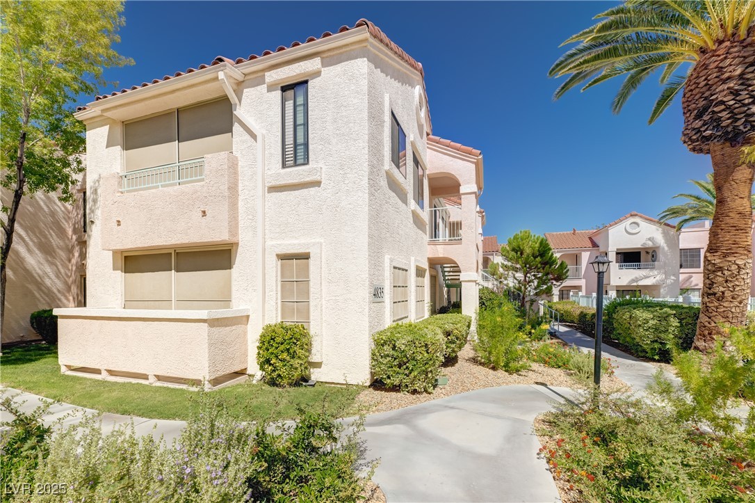 4835 S Torrey Pines Drive 104