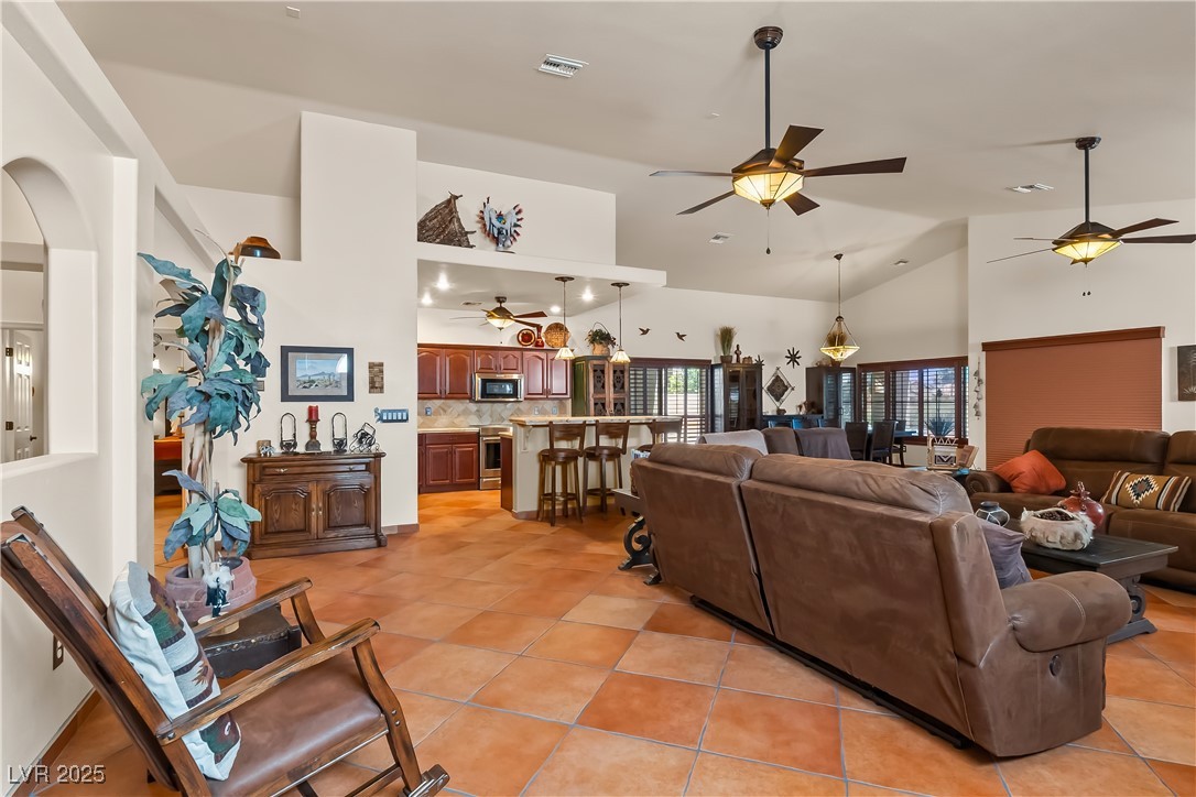 1253 Country Club Drive, Laughlin, Nevada image 7