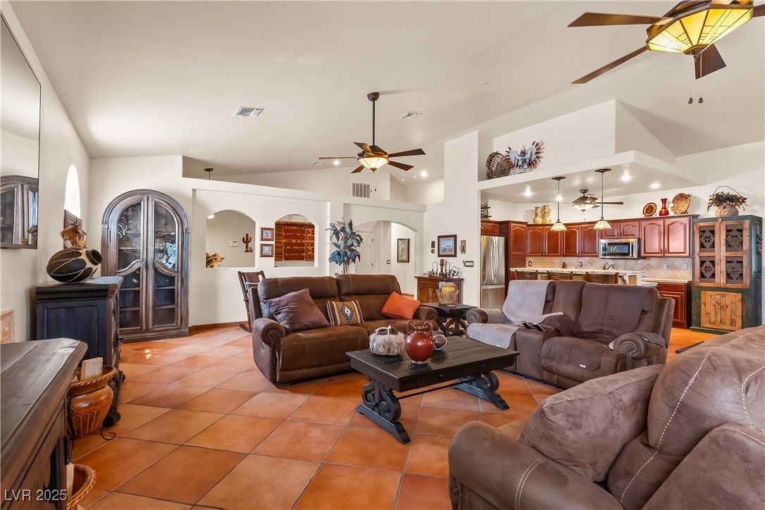 1253 Country Club Drive, Laughlin, Nevada image 9