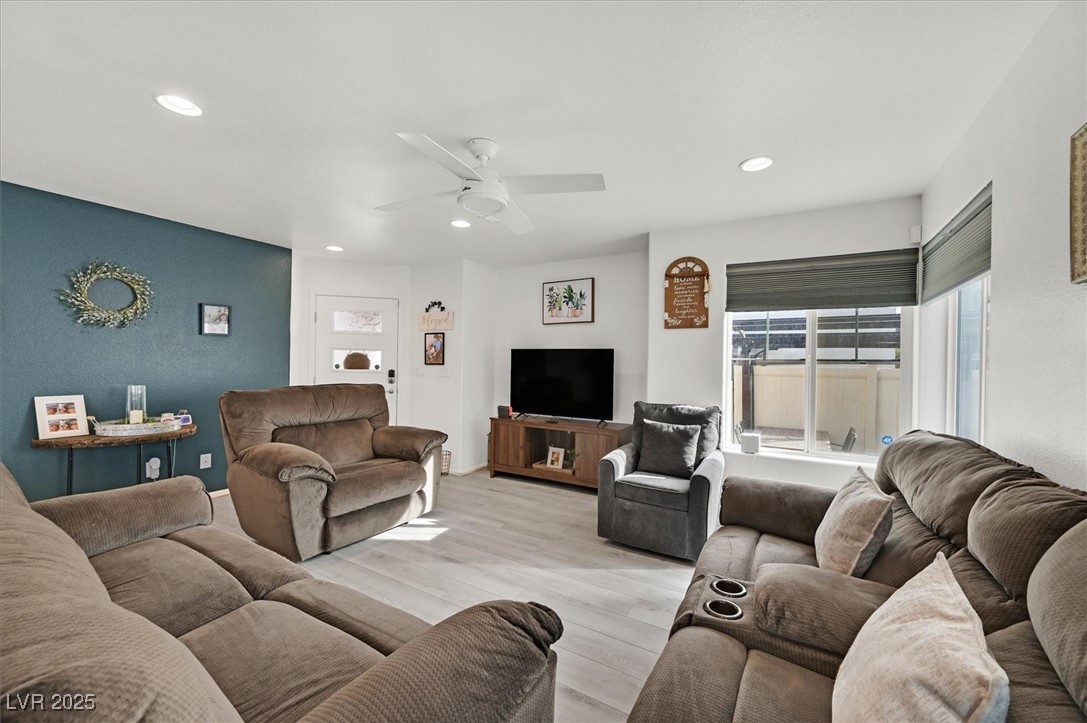 North Las Vegas, Nevada 89032, United States, 3 Bedrooms Bedrooms, ,3 BathroomsBathrooms,Residential,Active,248646