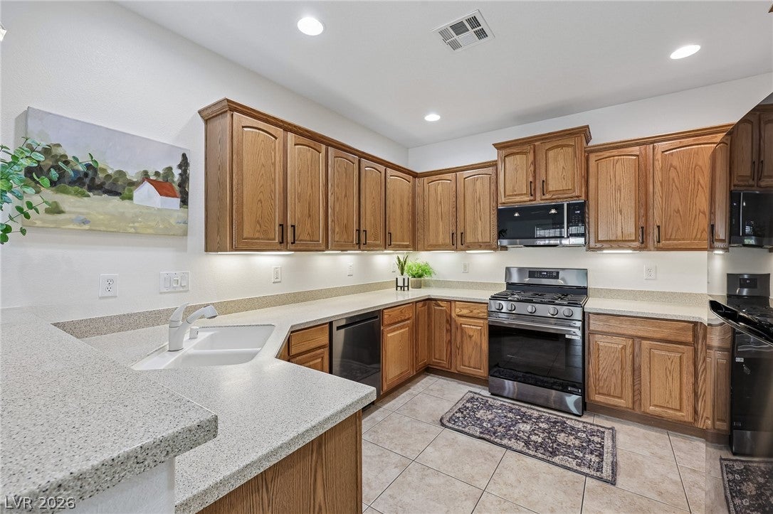 156 Pioneer Peak Place