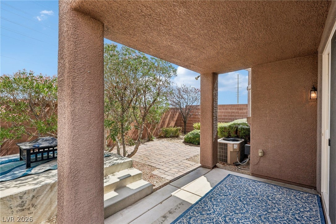 156 Pioneer Peak Place