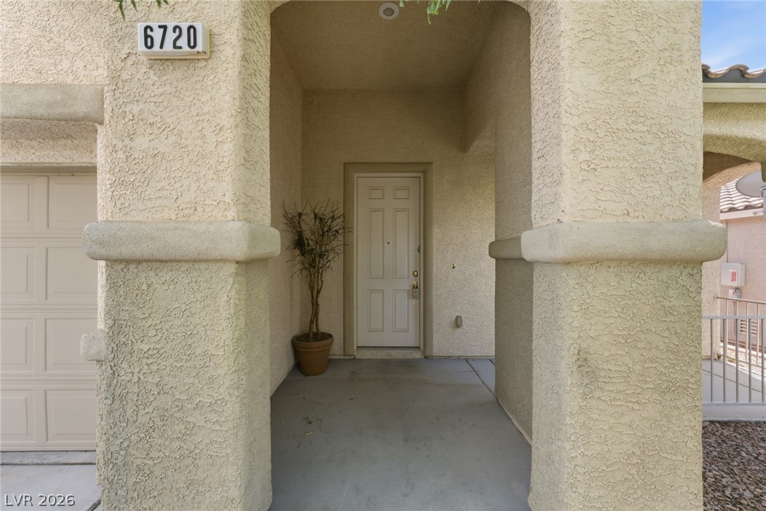 6720 Sugarbird Court