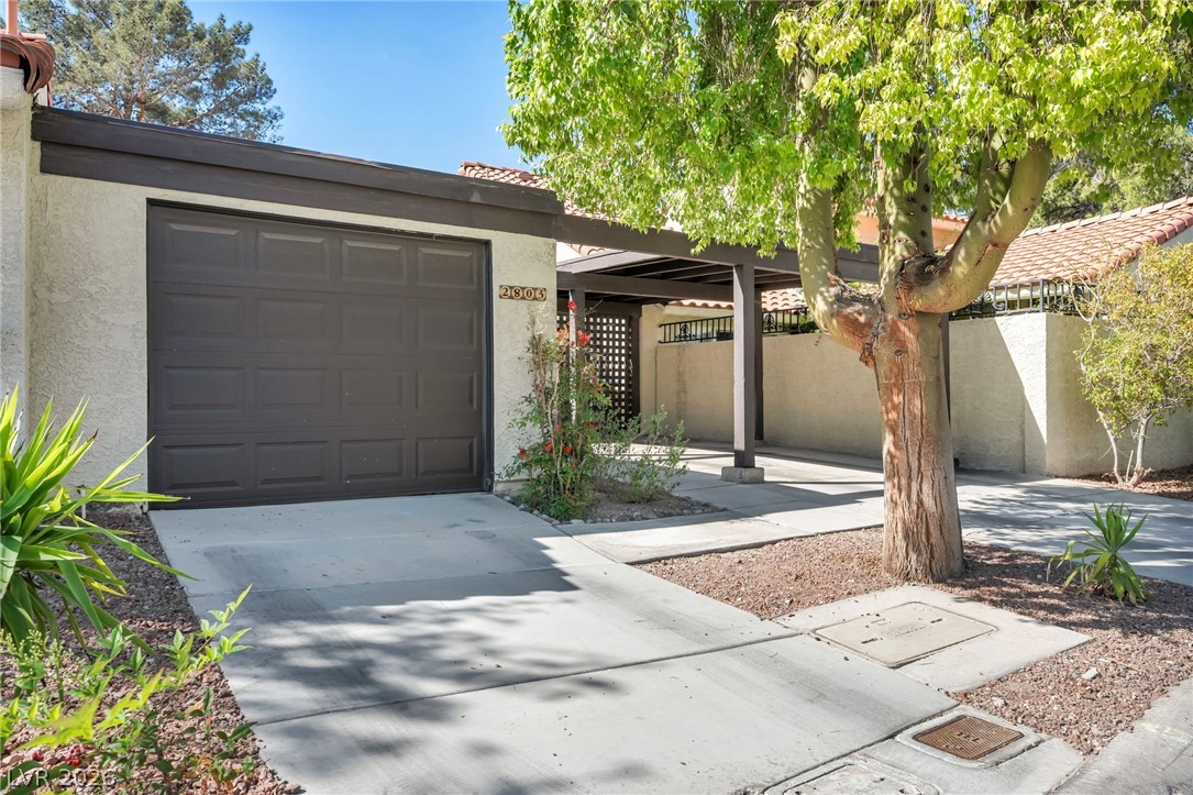 2803 Glendevon Circle