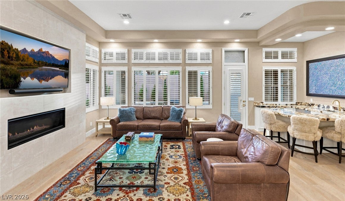 205 Aventura Street