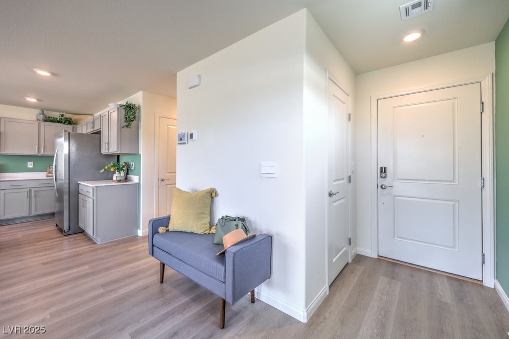 2638 DAHLIA FALLS Avenue 123