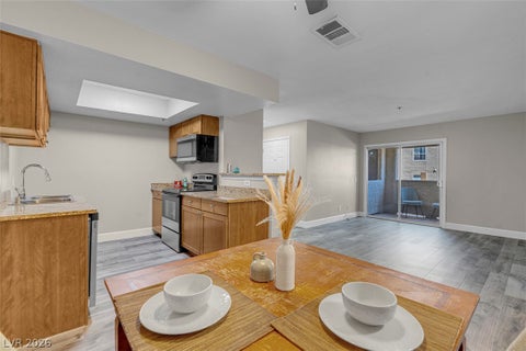 Condo For Sale - 4200 S Valley View Boulevard #1069<br/> Las Vegas, NV 89103