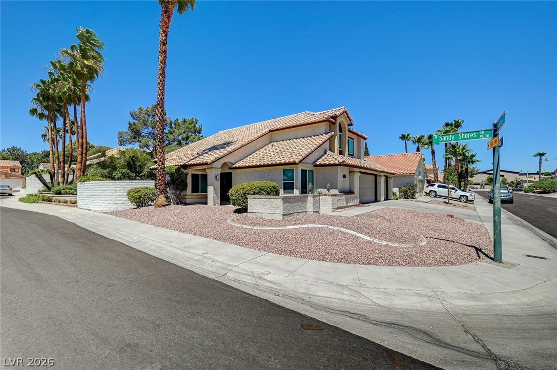 2733 Brookstone Court