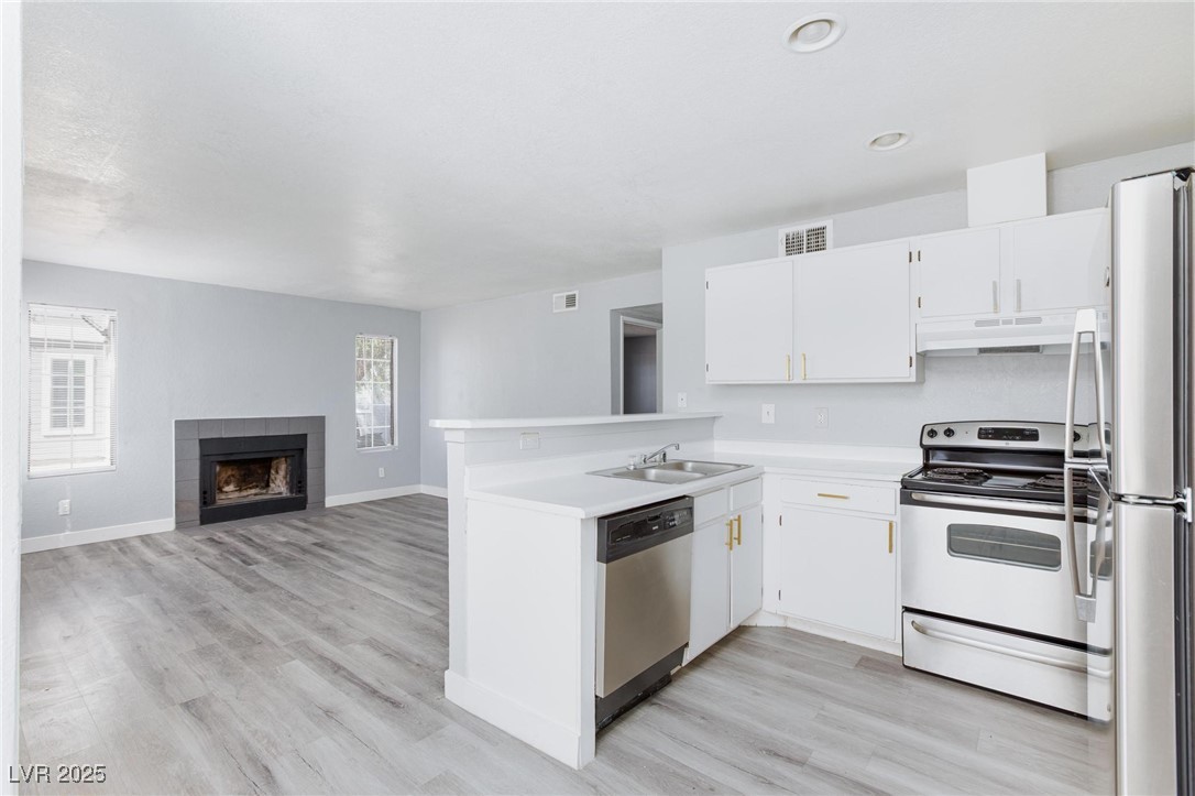 4170 E Tonopah Avenue