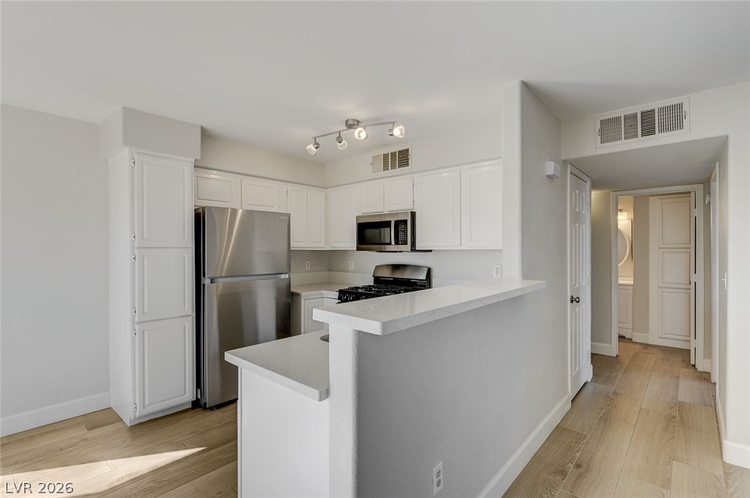 5710 E Tropicana Avenue 1029