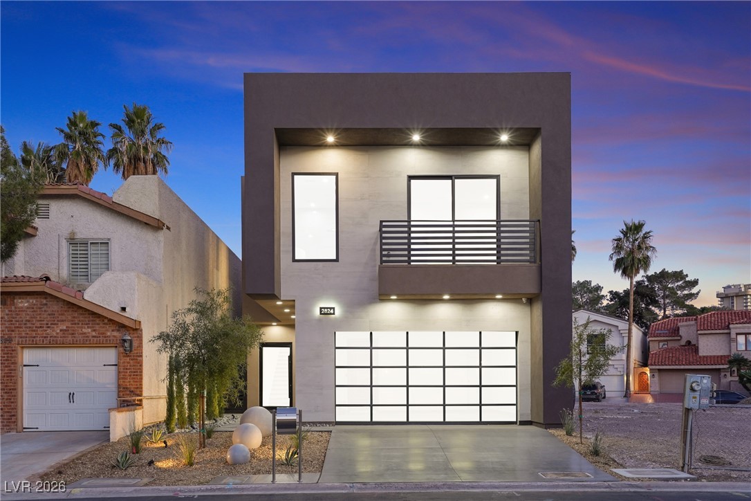 Properties 2 2824 Queens Courtyard Drive