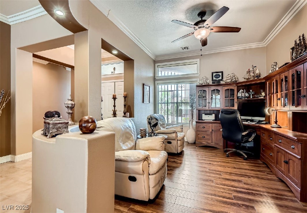 8698 Waterford Bend Street, Las Vegas, Nevada image 9
