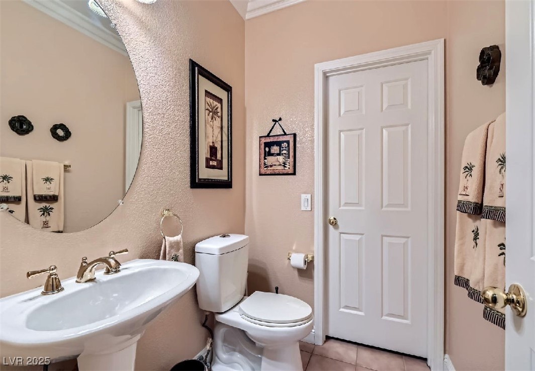 8698 Waterford Bend Street, Las Vegas, Nevada image 17