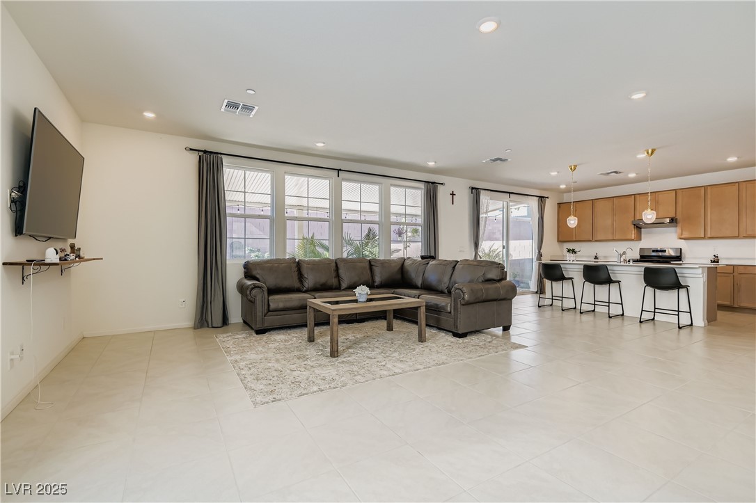 3733 Battipaglia Avenue