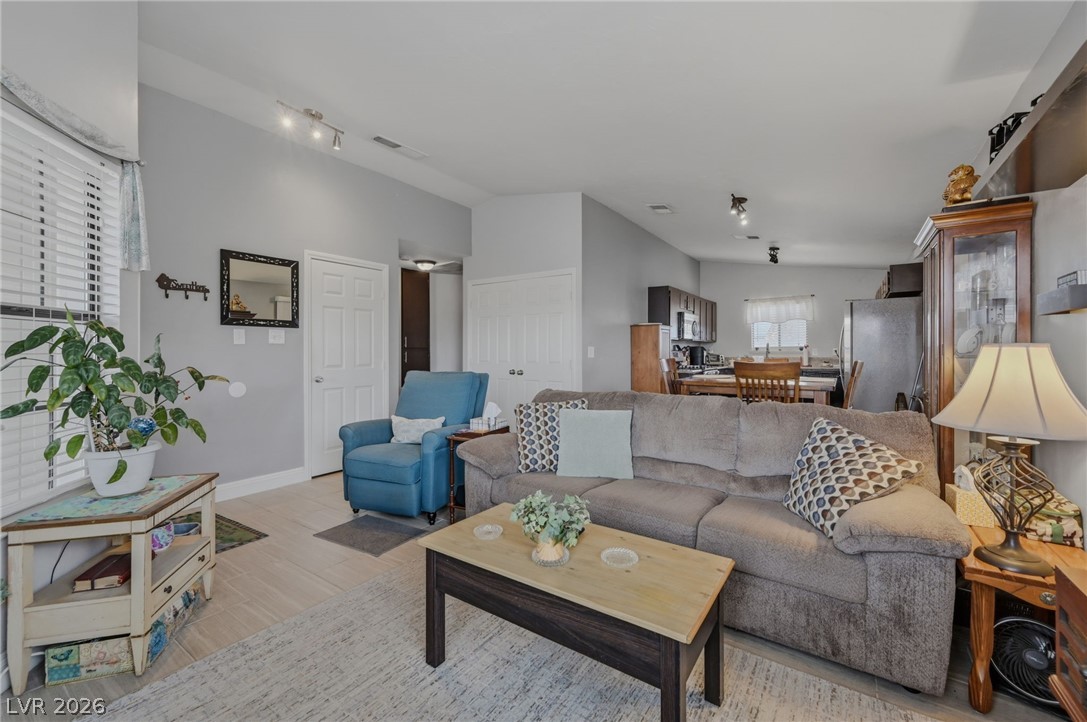 1011 Timberline Court