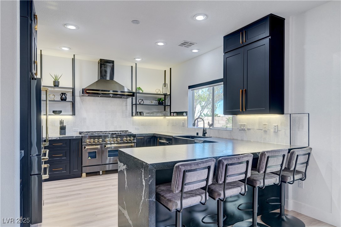 12121 Las Hurdes Avenue