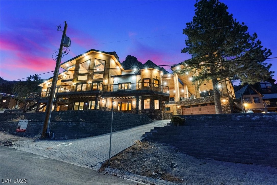 306 Crestview Drive