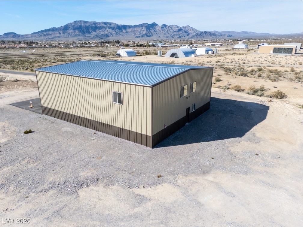 1180 E Airplane Place