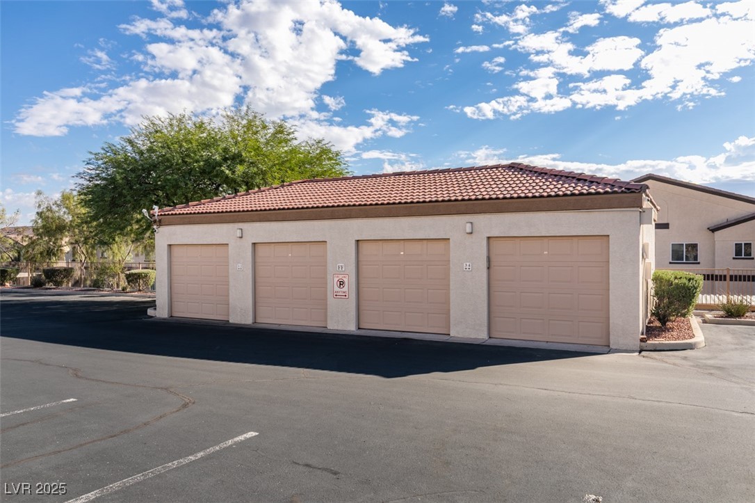 2305 W Horizon Ridge Parkway 2623