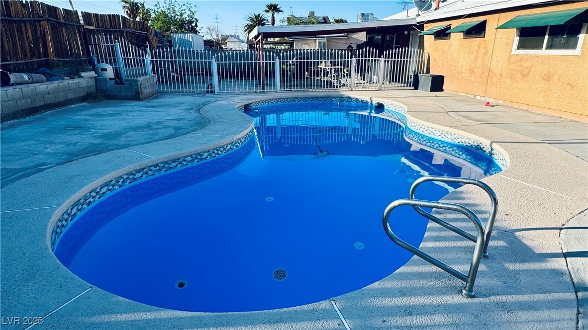 5157 New Bedford Drive, Las Vegas, Nevada image 2