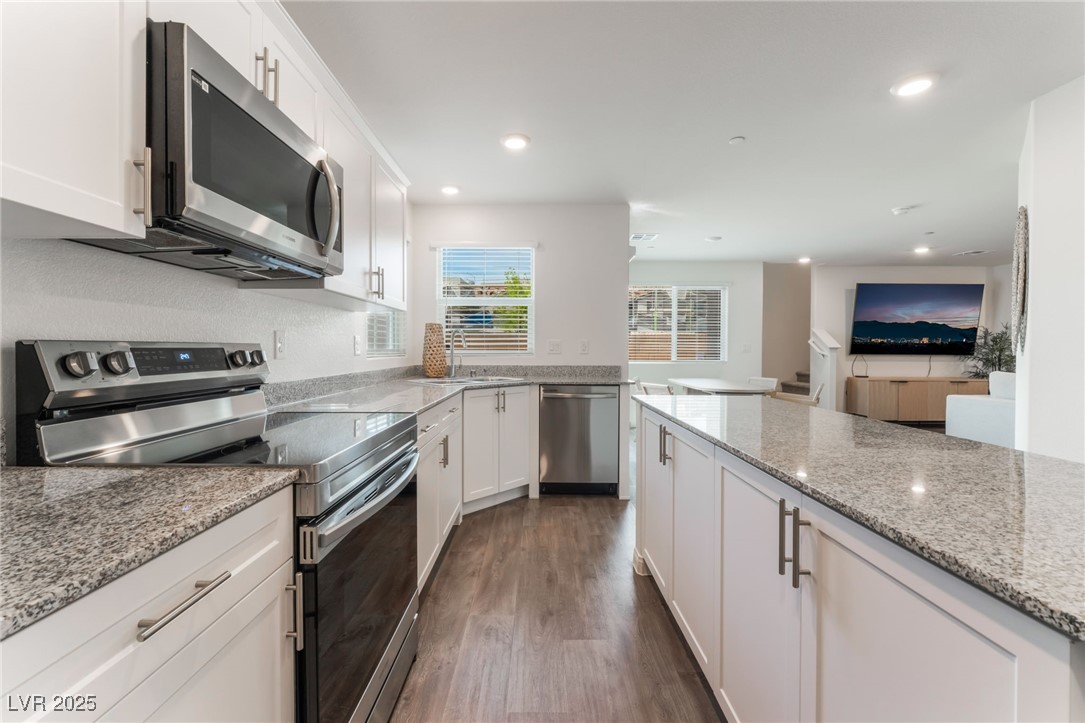 2902 Hemi Orange Avenue, North Las Vegas, Nevada image 6