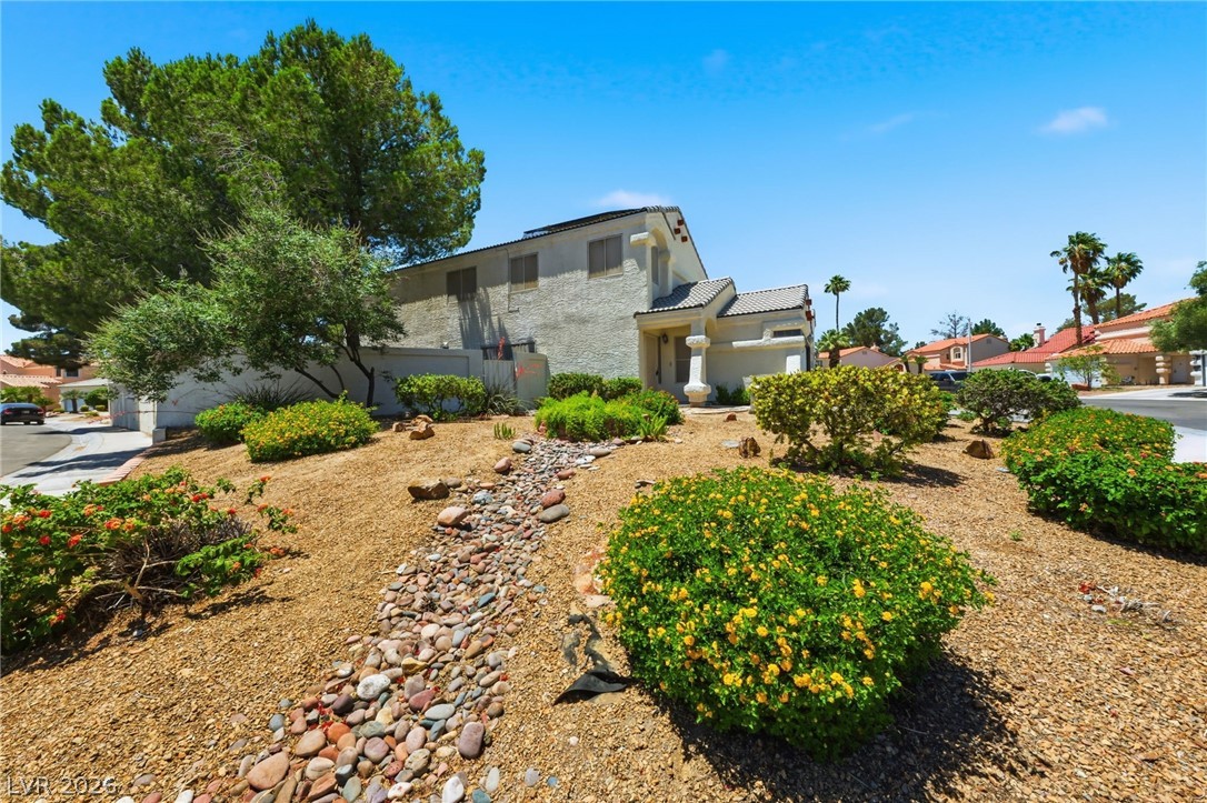 348 Faulkner Court