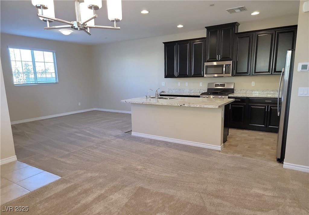 806 Star Estates Avenue