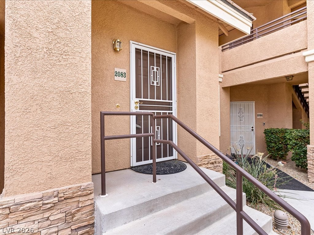 9901 Trailwood Drive 2083