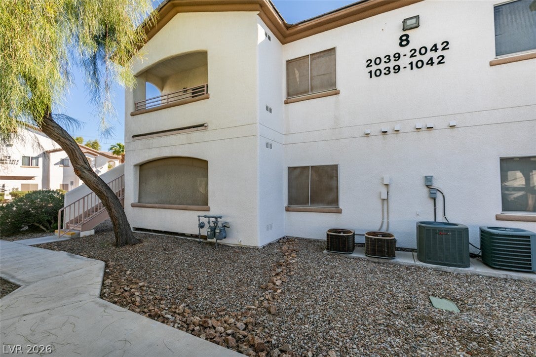 5655 E Sahara Avenue 1039