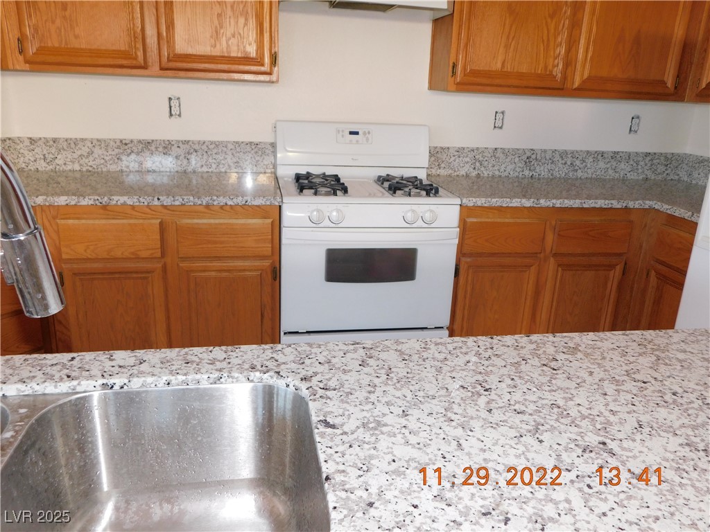 3872 Crest Horn Drive