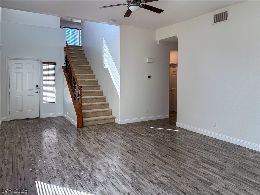 9156 Weeping Hollow Avenue